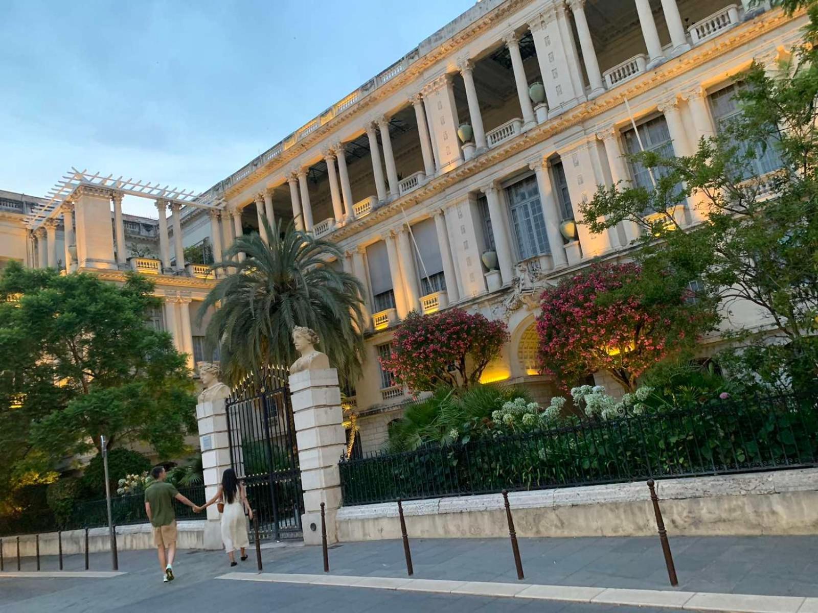 33 On The Old Historic Senate Square Nizza